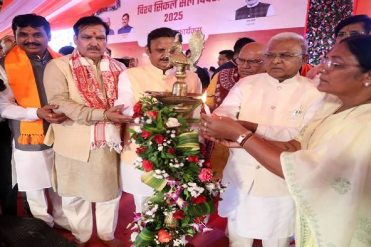 विश्व सिकल सेल दिवस पर बड़वानी में हुआ राज्य स्तरीय कार्यक्रम, सीएम वर्चुअली जुड़े और खरगोन को दी मेडिकल कॉलेज की सौगात