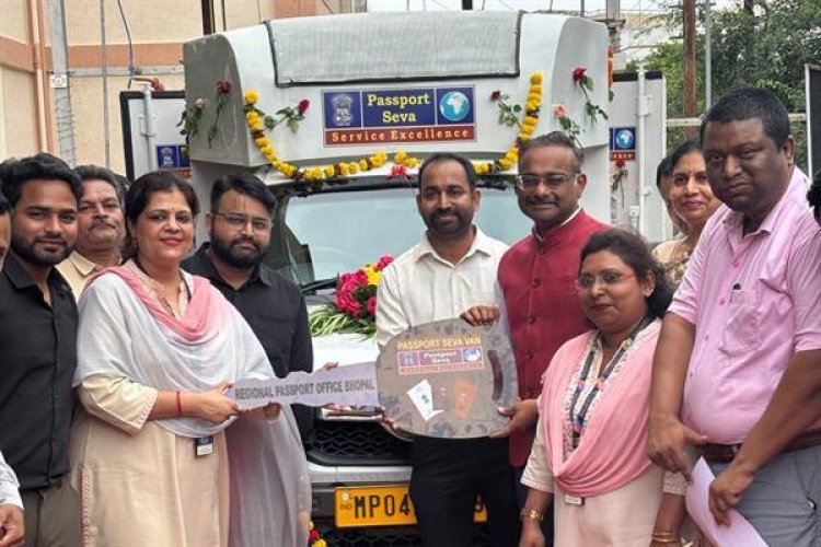 कार्यालय की भागदौड़ से मिलेगी मुक्ति अब घर पहुंचेगा पासपोर्ट आफिस, मौके पर ही बनाएगा