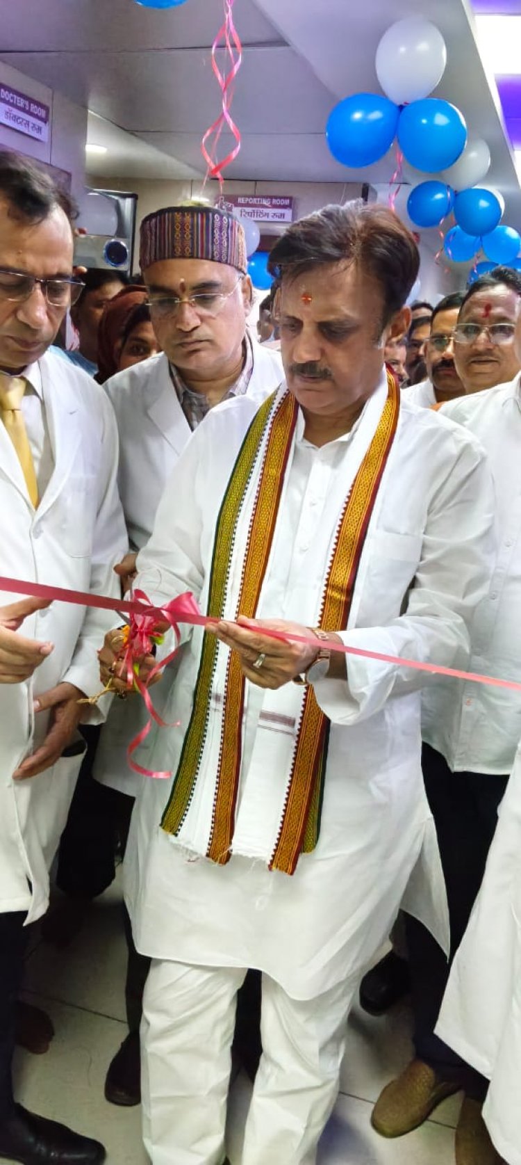सुपर स्पेशलिटी अस्पताल में देश की सबसे महंगी मशीन का हुआ शुभारंभ, डिप्टी सीएम ने काटा फीता