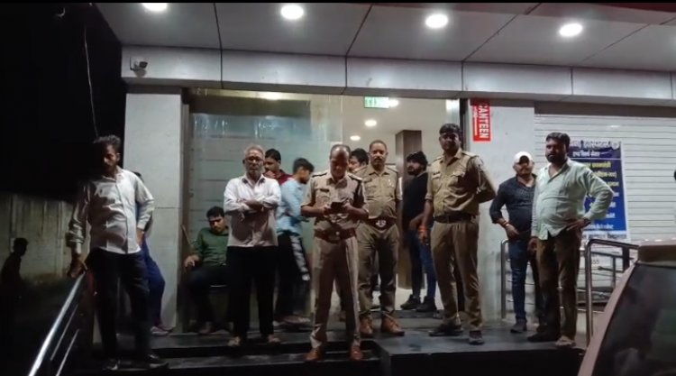 दो गुटों में गैंगवार, दोनों तरफ से हुए वार, दो घायल हुए, अस्पताल में भर्ती, गोली चलने की जांच कर रही पुलिस