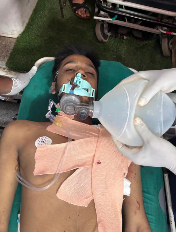 दो गुटों में हुआ मोबाइल को लेकर विवाद, हुई फायरिंग लेकिन निशाना चूक गया, साथी ने विवाद रोका तो मार दी गोली, मौत